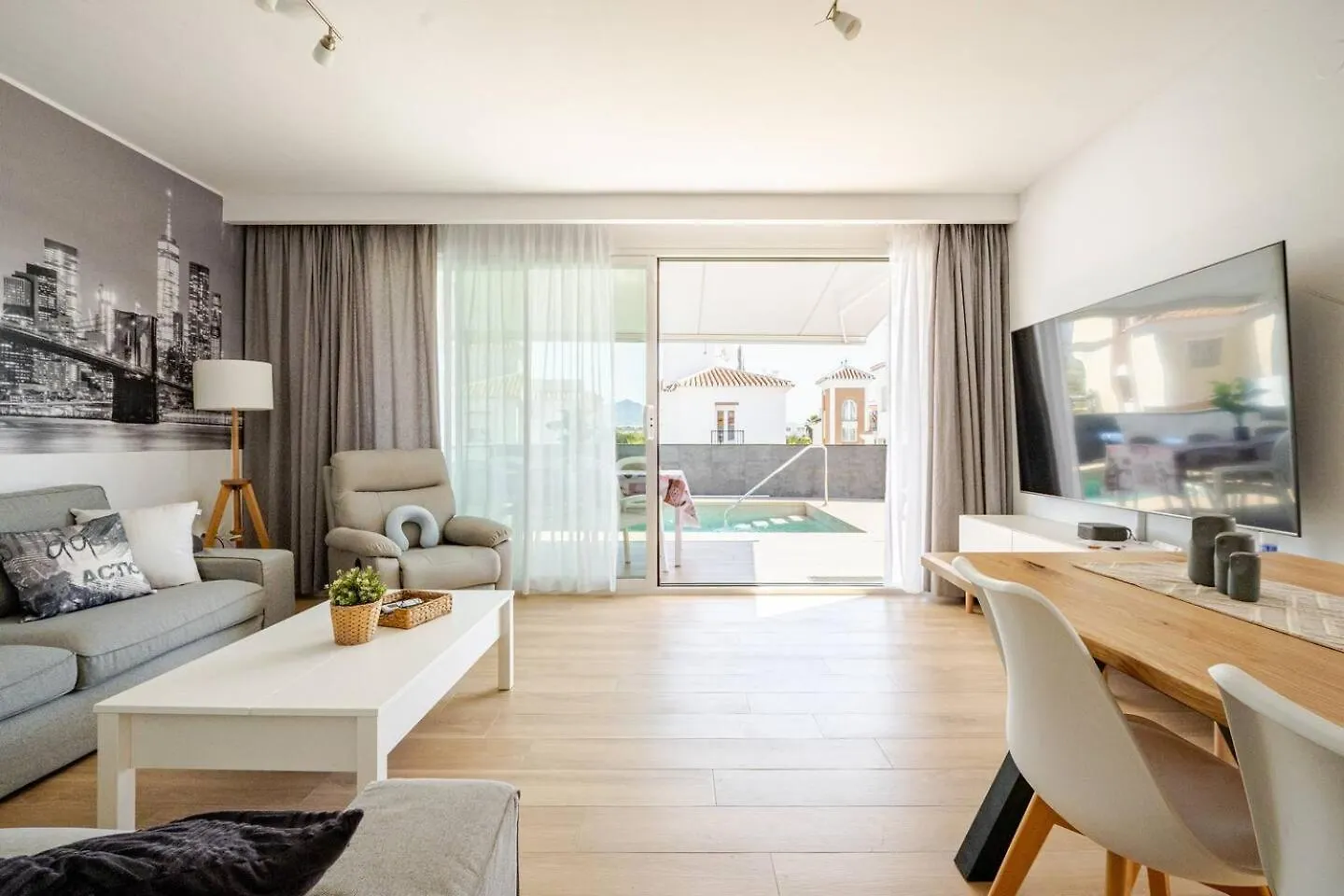 Villa Antonia Mar - Private & Heated Pool - Punta Lara Nerja